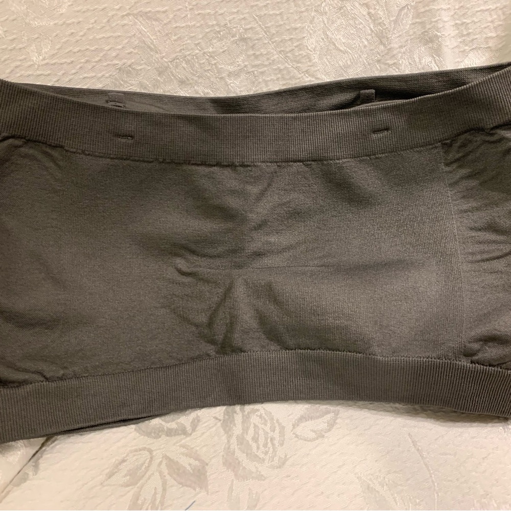 Zenana NWOT plus sized lined convertible strapless wireless bra - Picture 3 of 5